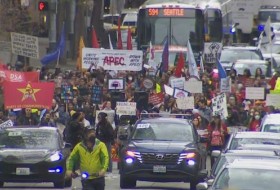 西雅图五一劳动节举行集体游行，捍卫工人权利