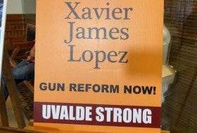 Uvalde家长要求德州枪支安全立法进行投票