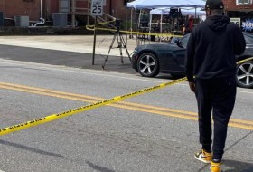 阿拉巴马州生日派对致命枪击事件DJ在枪击中保护学生