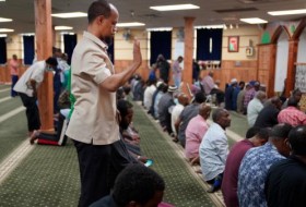 美国大城市的第一名:明尼阿波利斯，穆斯林不分昼夜都在祈祷
